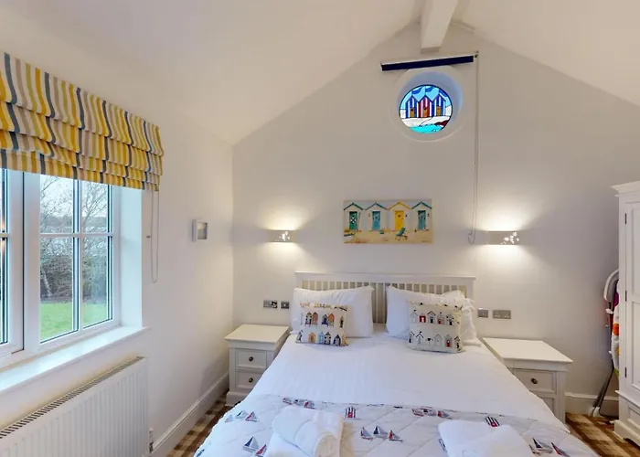 The Blue Anchor At The Bay Filey, Sleeps 4, 2 Dogs Welcome For Free Too